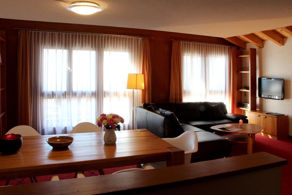 Aparthotel Ambassador ベルヴァルト エクステリア 写真
