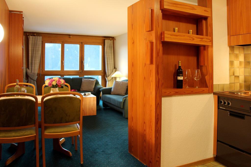 Aparthotel Ambassador ベルヴァルト エクステリア 写真